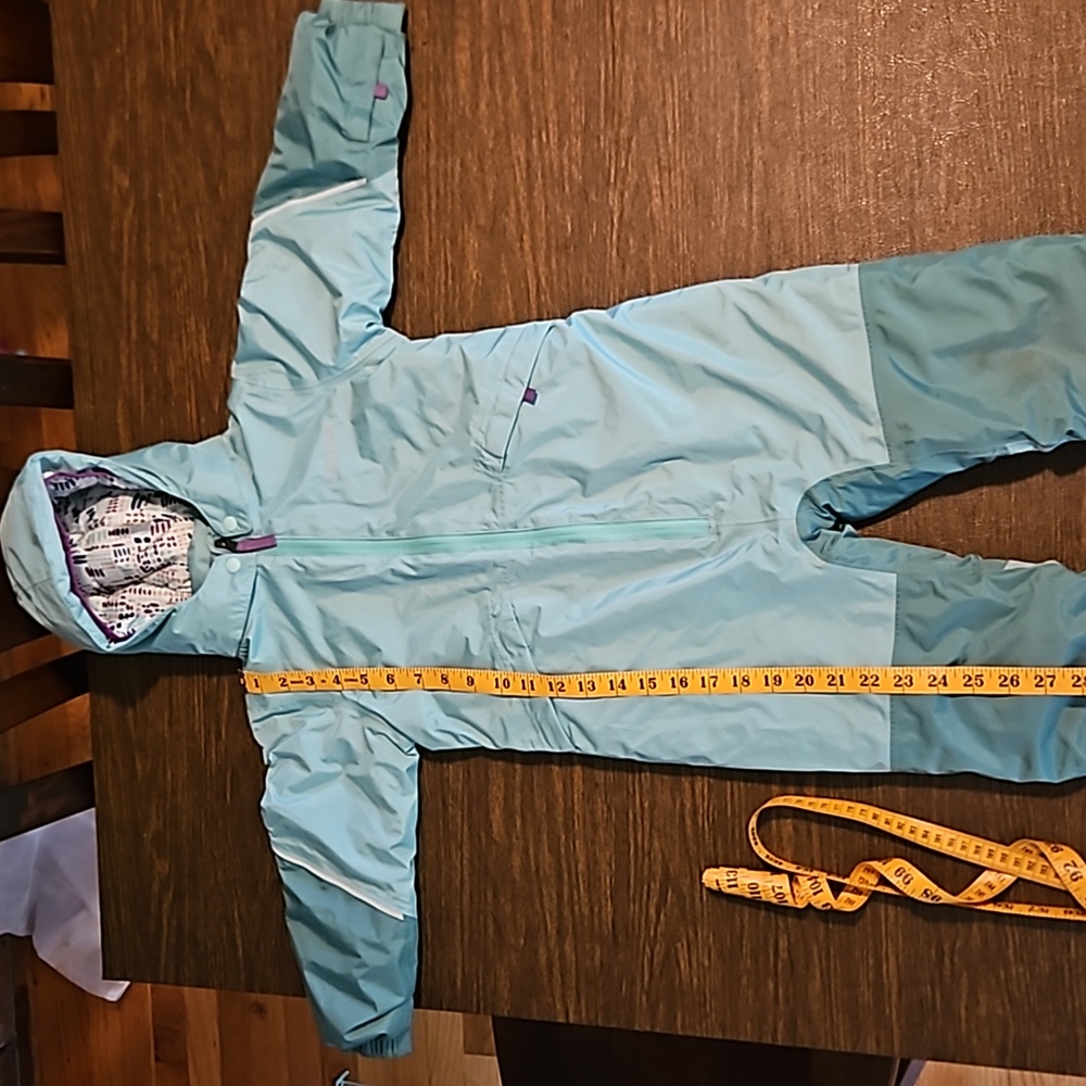 Patagonia Baby Snow Pile One-piece snowsuit 4t